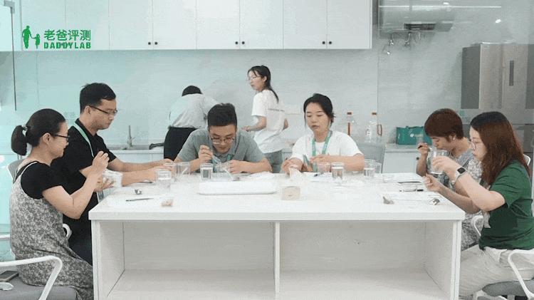 六款天价雪糕谁更佳,盘点几款巨好吃的高颜值雪糕