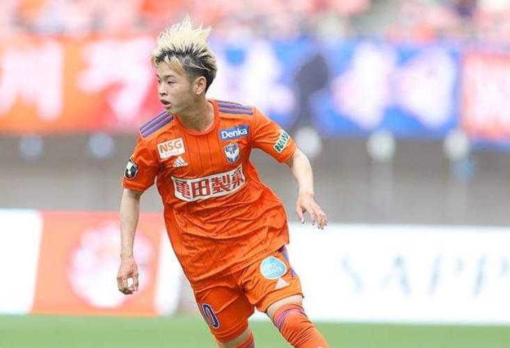 替补出场连进5球,14秒进球击碎日本的8强梦