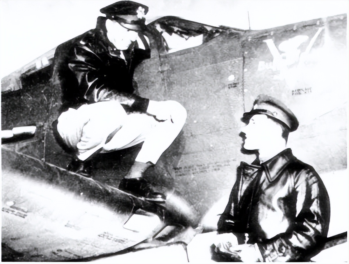 俄罗斯战机眼镜蛇机动,f22战斗机眼镜蛇