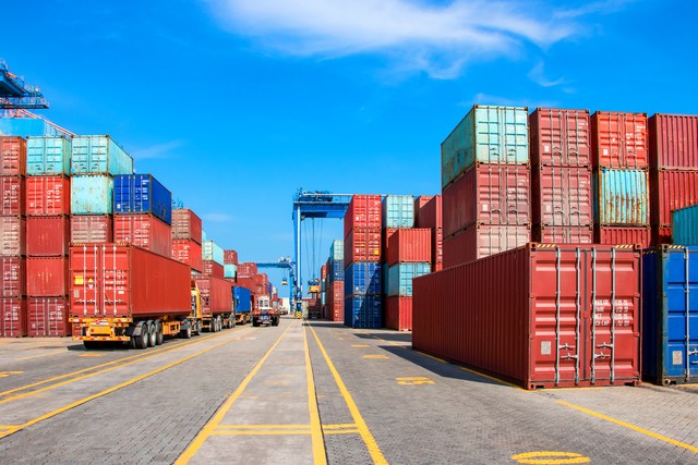 顺丰和联邦快递的差距,顺丰速运与ems哪个更快