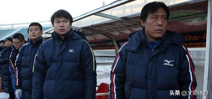 面具侠来了!津门虎队除贝里奇外还曾有两名面具侠前锋征战中超
