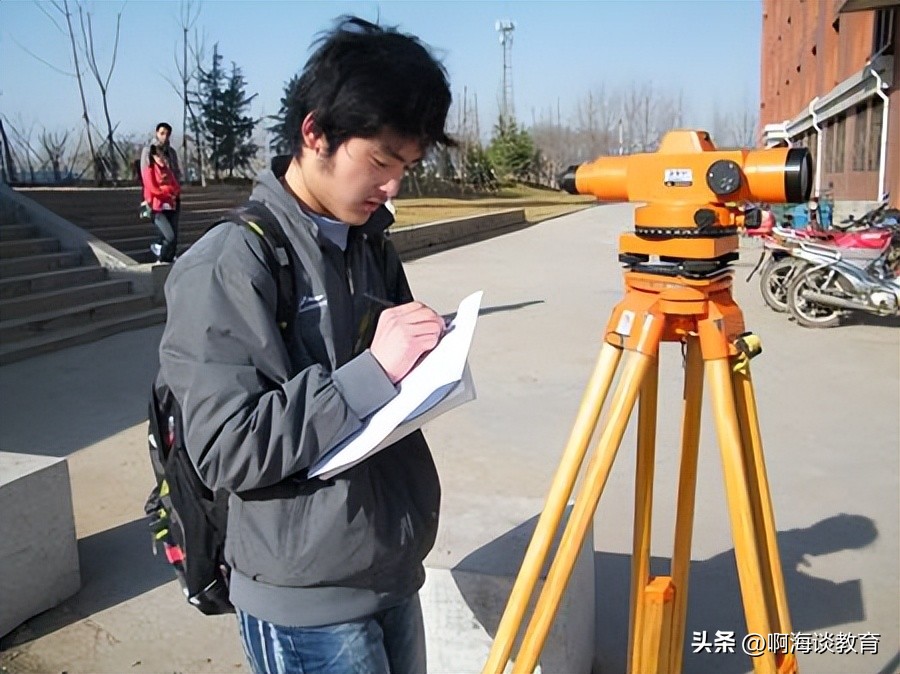 东南大学建筑专业变成调剂专业,土木类真的很冷门吗