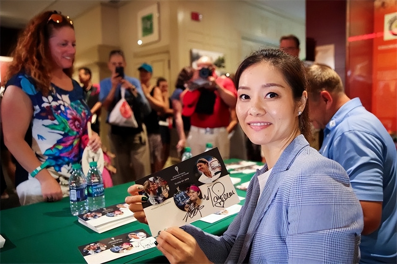 李娜奇葩婚姻观,李娜的婚姻观有多奇葩