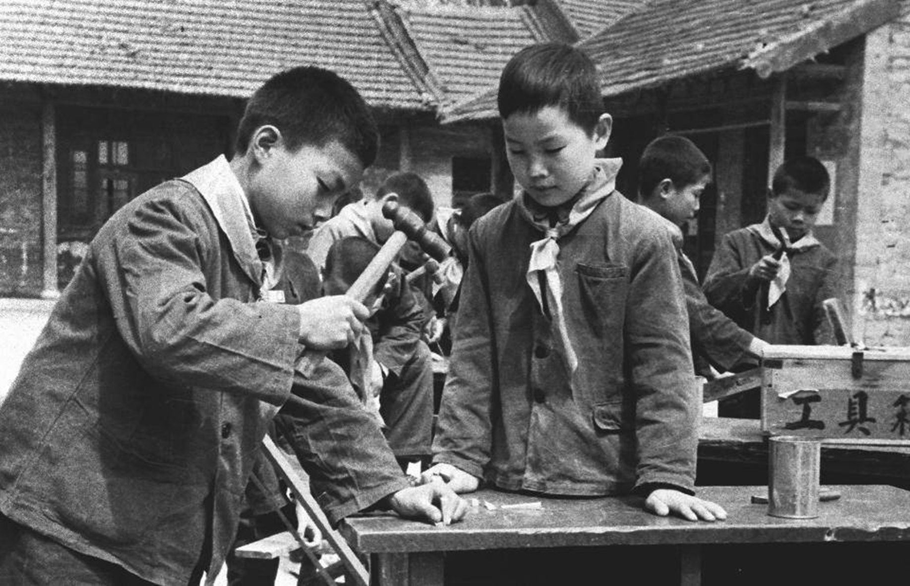 保定五中19:求进步说唱兼赛跑,学标兵思量很痛心