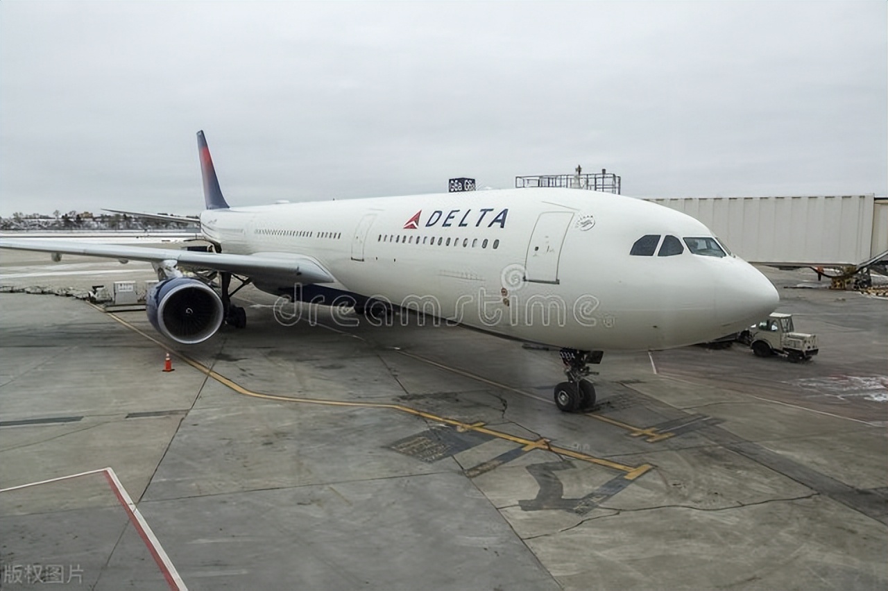 川航3u8633飞机还在飞吗,川航3u3839起飞后出现机械故障