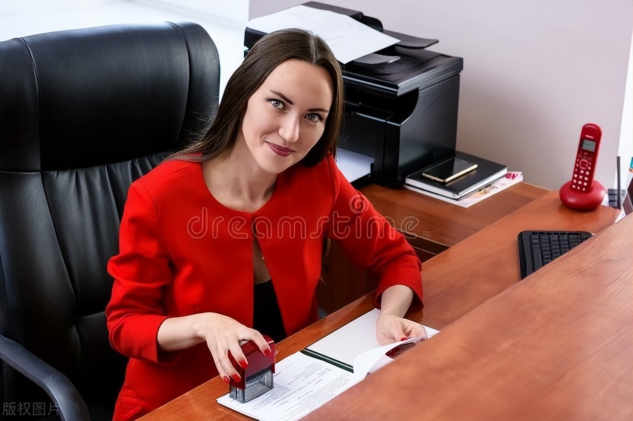 中介说，PMP证作为项目管理要人手一本，年入10万，是真的吗？