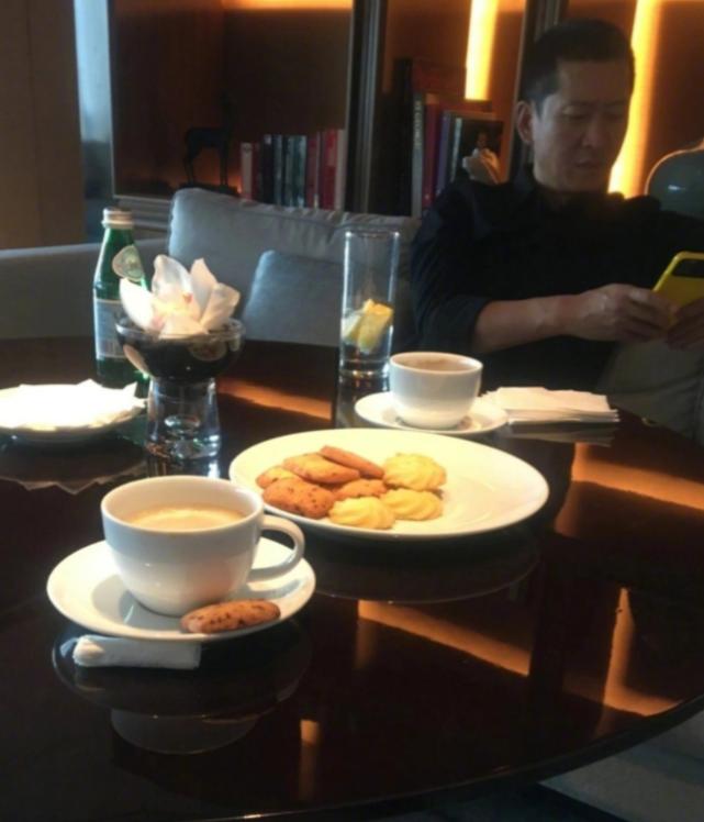 周杰紧急避孕药 (周杰前女友曝不吃避孕药被抛弃)