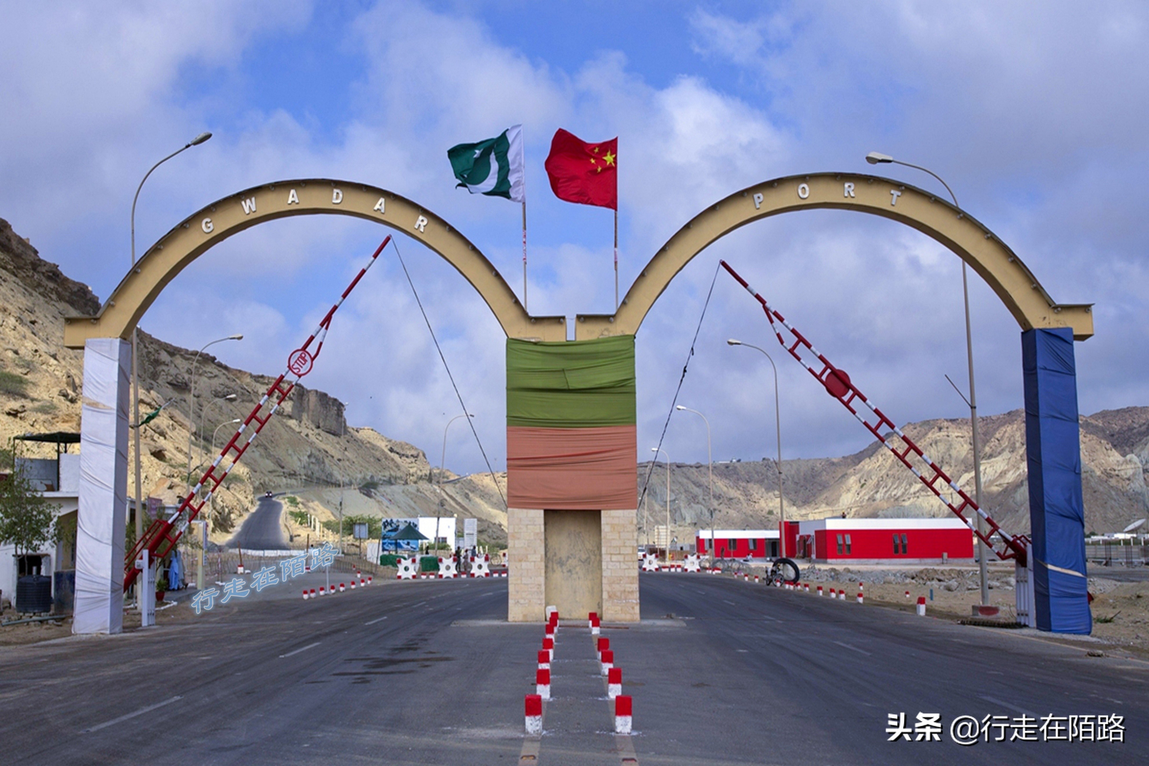 瓜达尔港为什么给新加坡运营,瓜达尔港40年运营权