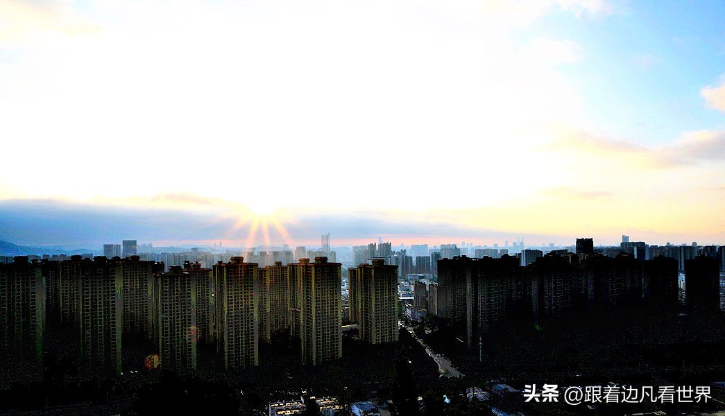 昆明徒步藏在郊区的童话山,徒步昆明金殿后山