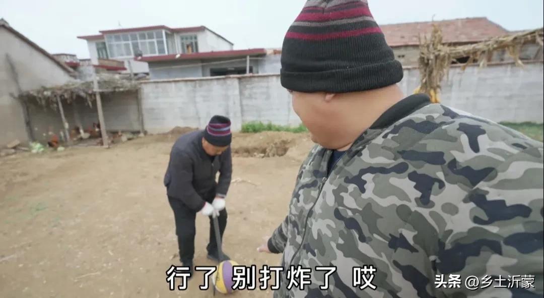 喷香哥与父亲,喷香哥父亲去老部队感人视频