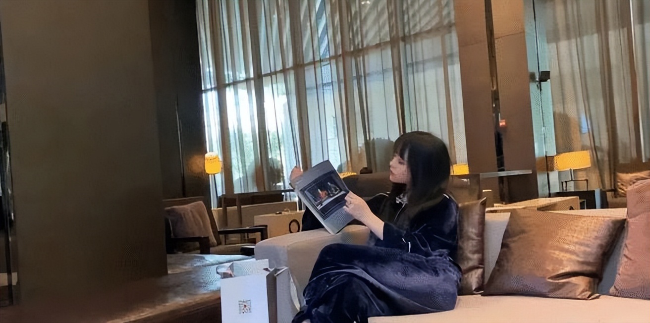 国外小哥假扮富二代混入上流社会,假扮富豪混进上流社会