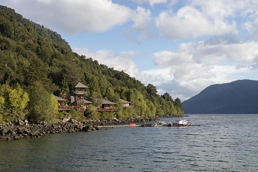 RR · LIFESTYLE | 非凡远见 裨益后世