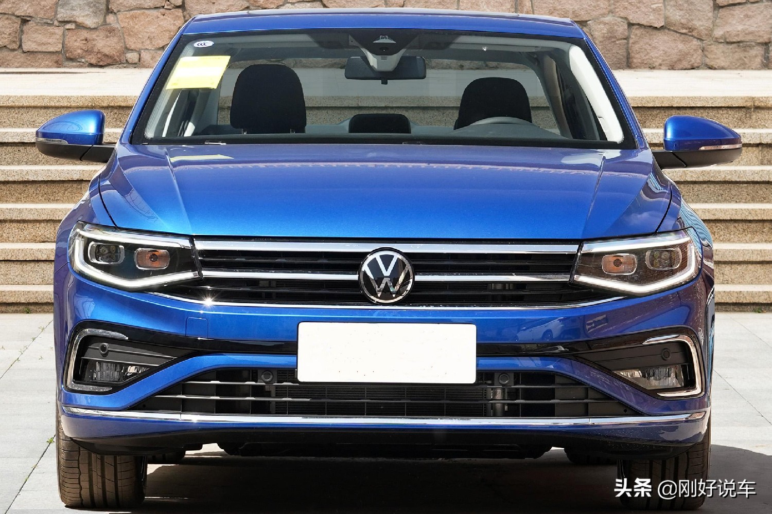 2022款宝来与朗逸优缺点对比,大众宝来2023款和朗逸怎么选