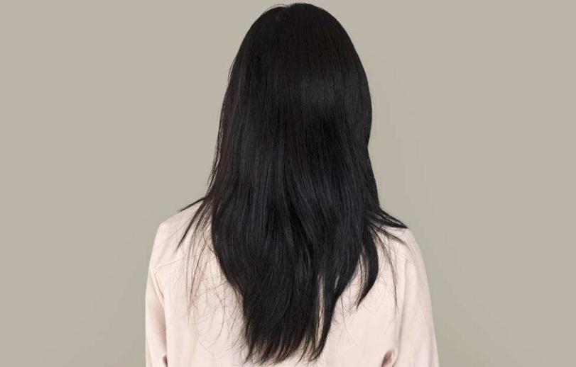 头皮上总出油长有疙瘩或脓包,头皮有疙瘩脓包痒痒用什么药