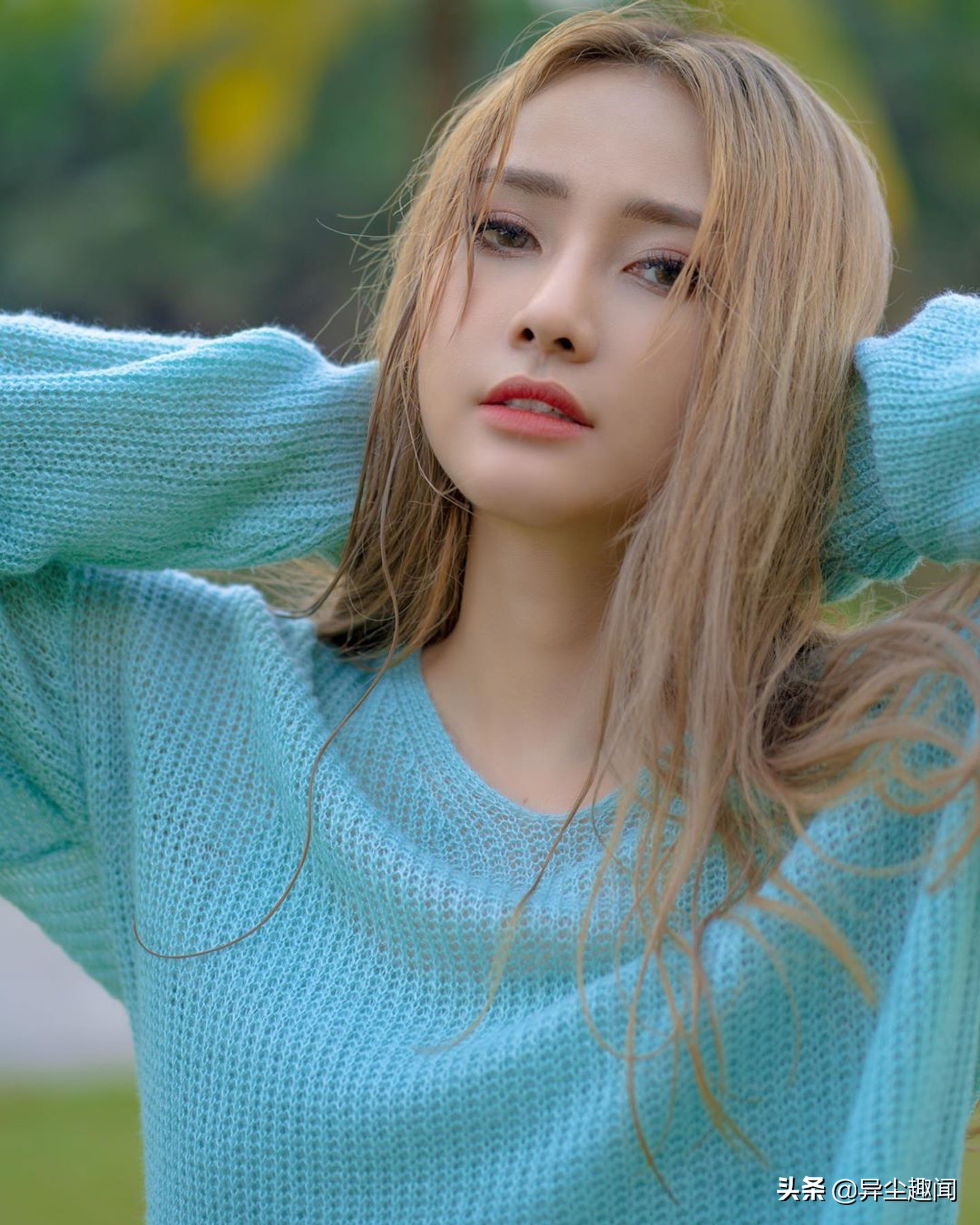 美到忘记看比赛！球场边越南的笑颜美女甜美爆红