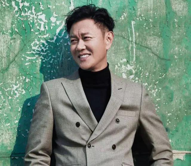 冯嘉怡个人资料图片,冯嘉怡年轻图片