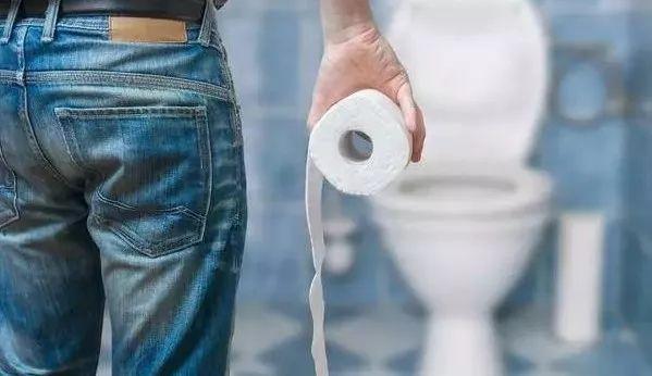 别再把直肠癌当成痔疮了,直肠癌和痔疮的自我判断区别