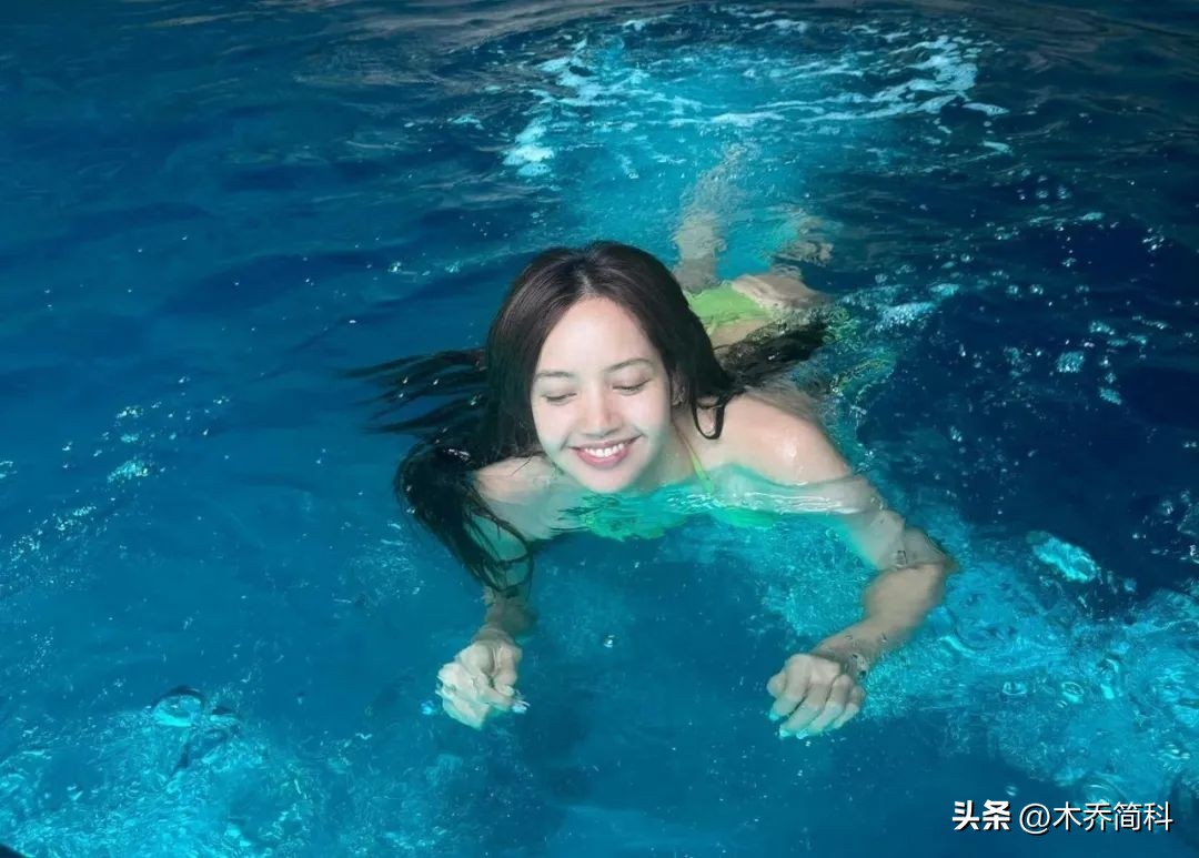 lisa官宣参加疯马秀是什么时候,lisa官宣跳疯马舞