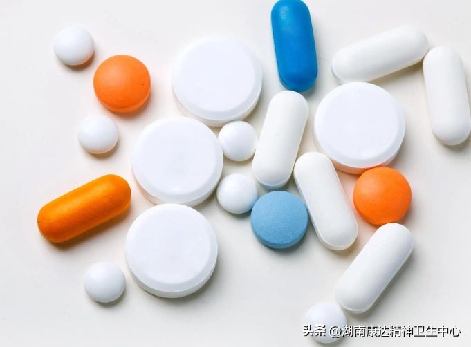 曲马多引起的头晕恶心怎么缓解,吃了曲马多头痛还能继续吃吗