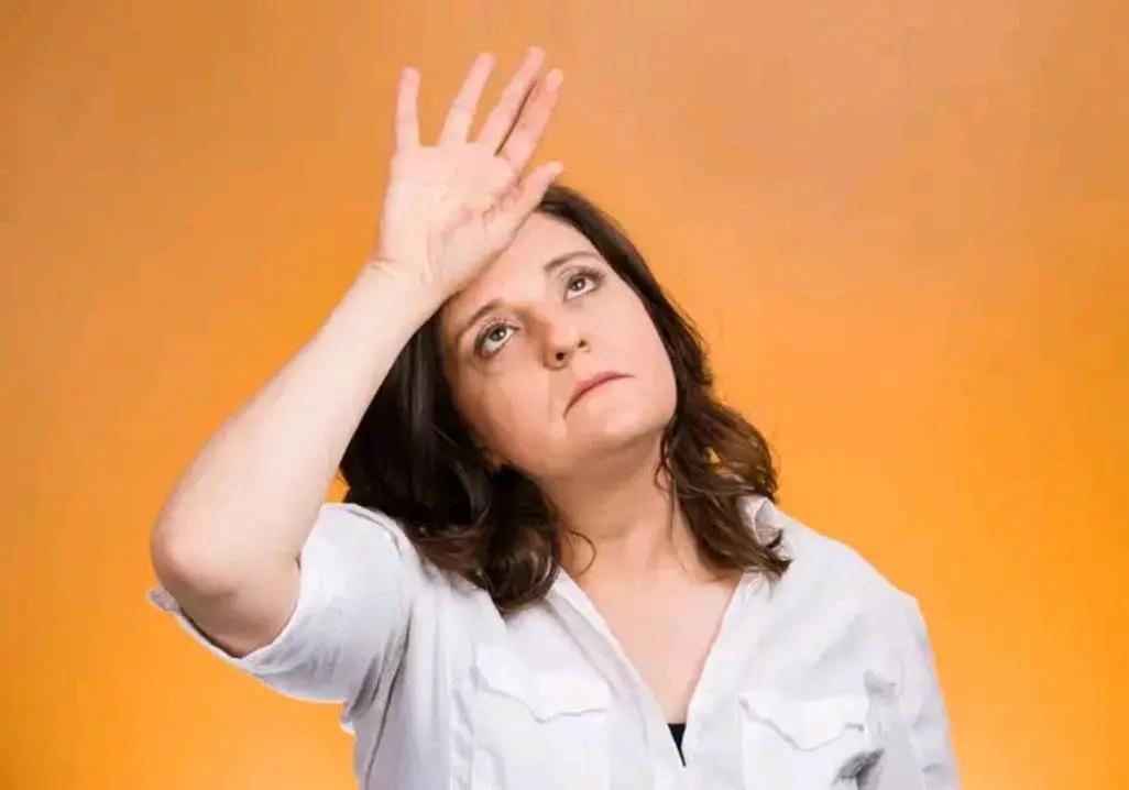 女性绝经是不是越迟越好,女性绝经越早寿命越短吗