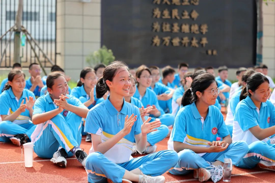 郑州高中学校军训,郑州市各高中军训