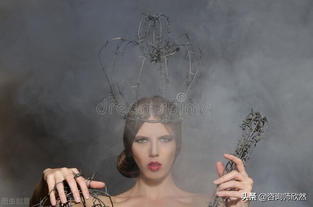 梦见蛇代表什么数字周公解梦,做梦梦见蛇女人梦见蛇是什么征兆