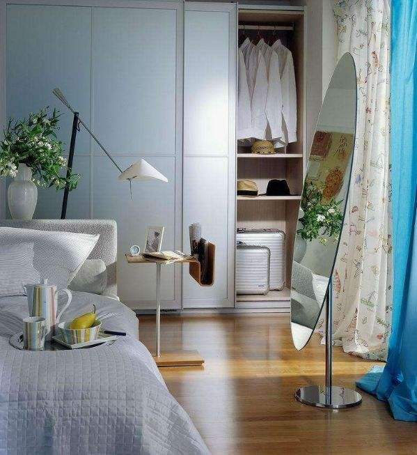 镜子为什么不能对着卧室门,镜子为什么不能正对卫生间的门