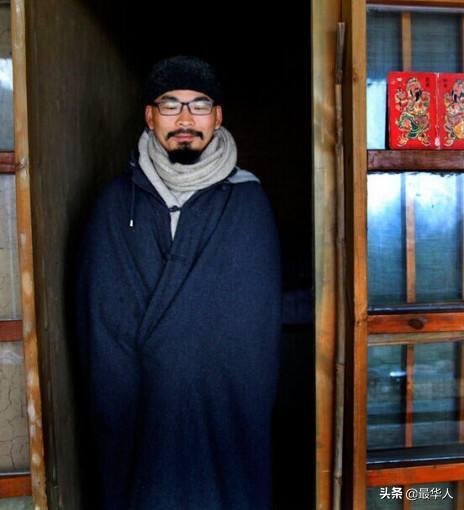 弘一法师抛妻弃子出家是不是不孝,史国良抛妻弃子出家的头条文章