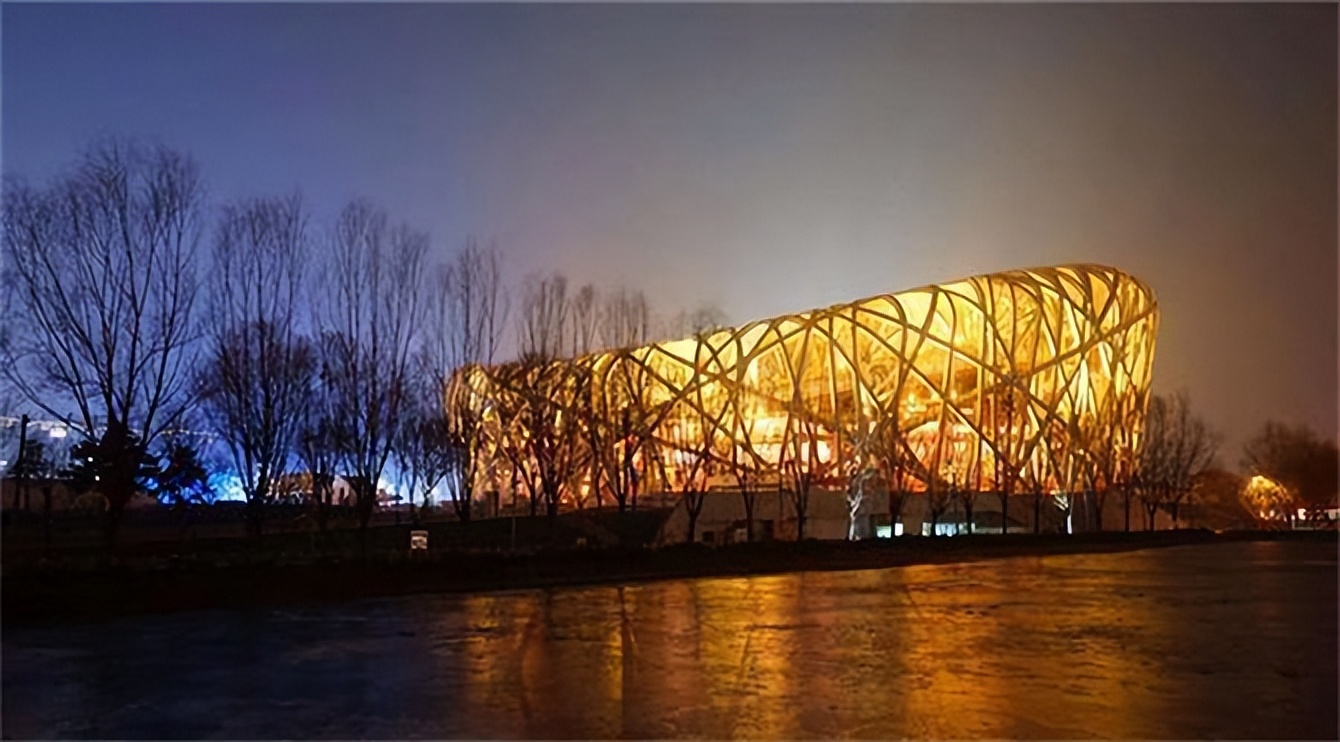 15年过去了，当年花34亿巨资修建的鸟巢，是赔还是赚了？