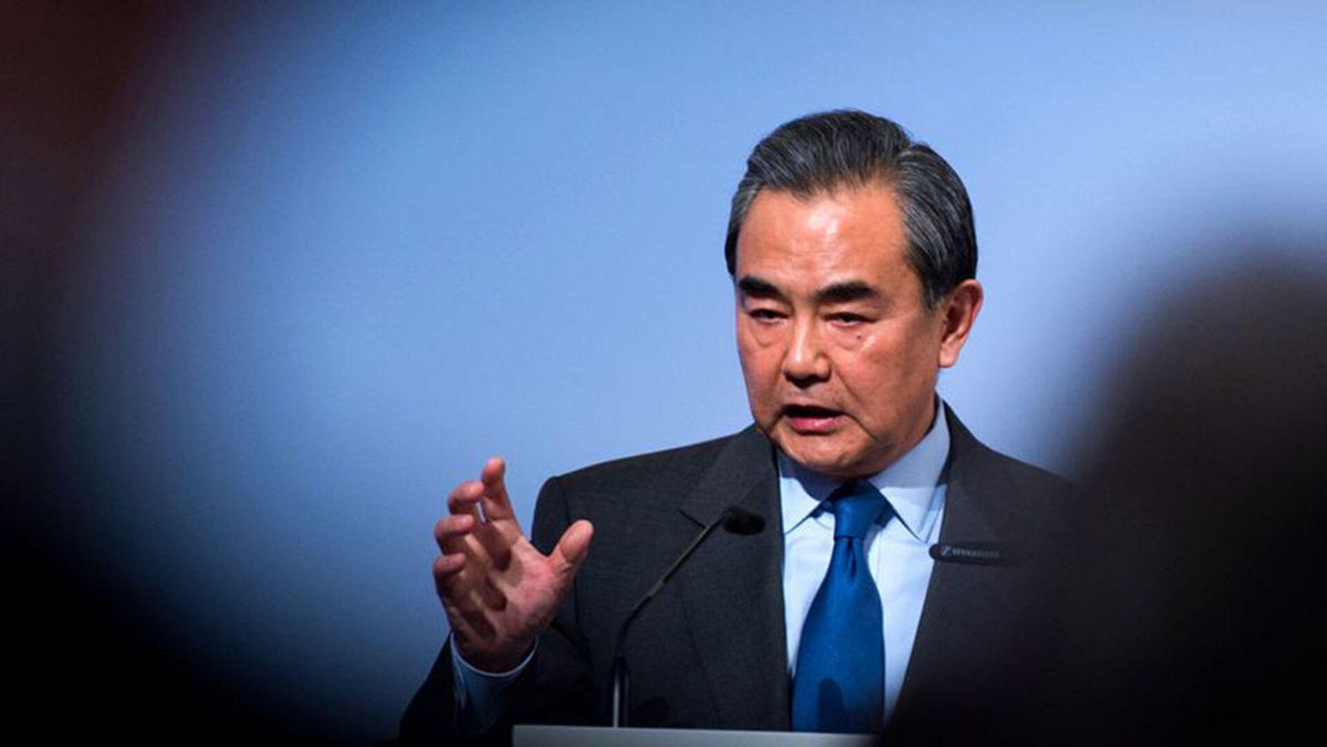 中国建的“新群”近70国加入，王毅主任亲自宣布，中方将投289亿