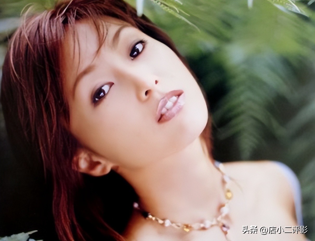 私密处蝴蝶纹身超霸气！为了金钱出卖自己肉体！如此糜烂又放荡！