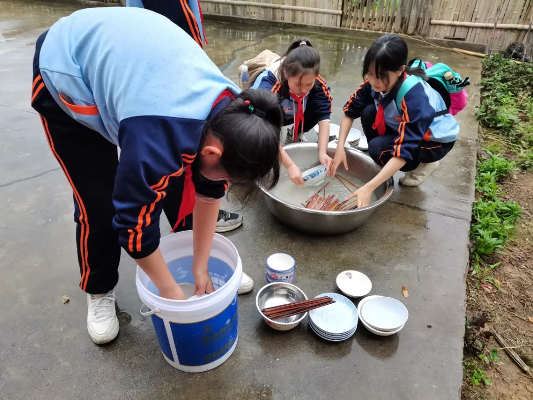 行走的课堂别样的六一,小学研学综合实践活动课程