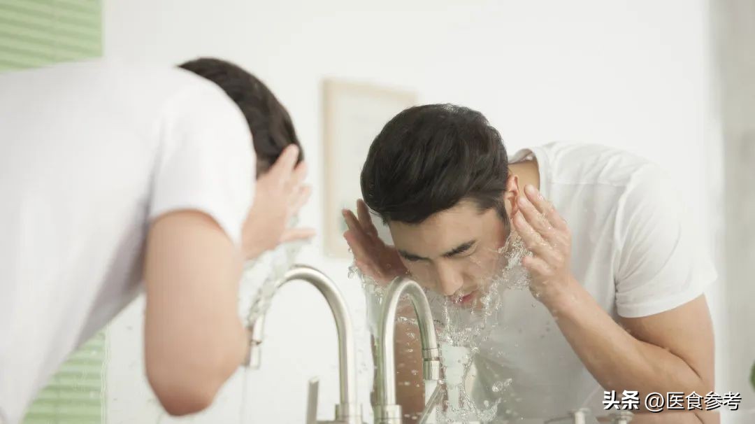 只洗脸不洗屁股的人后来都怎样了？