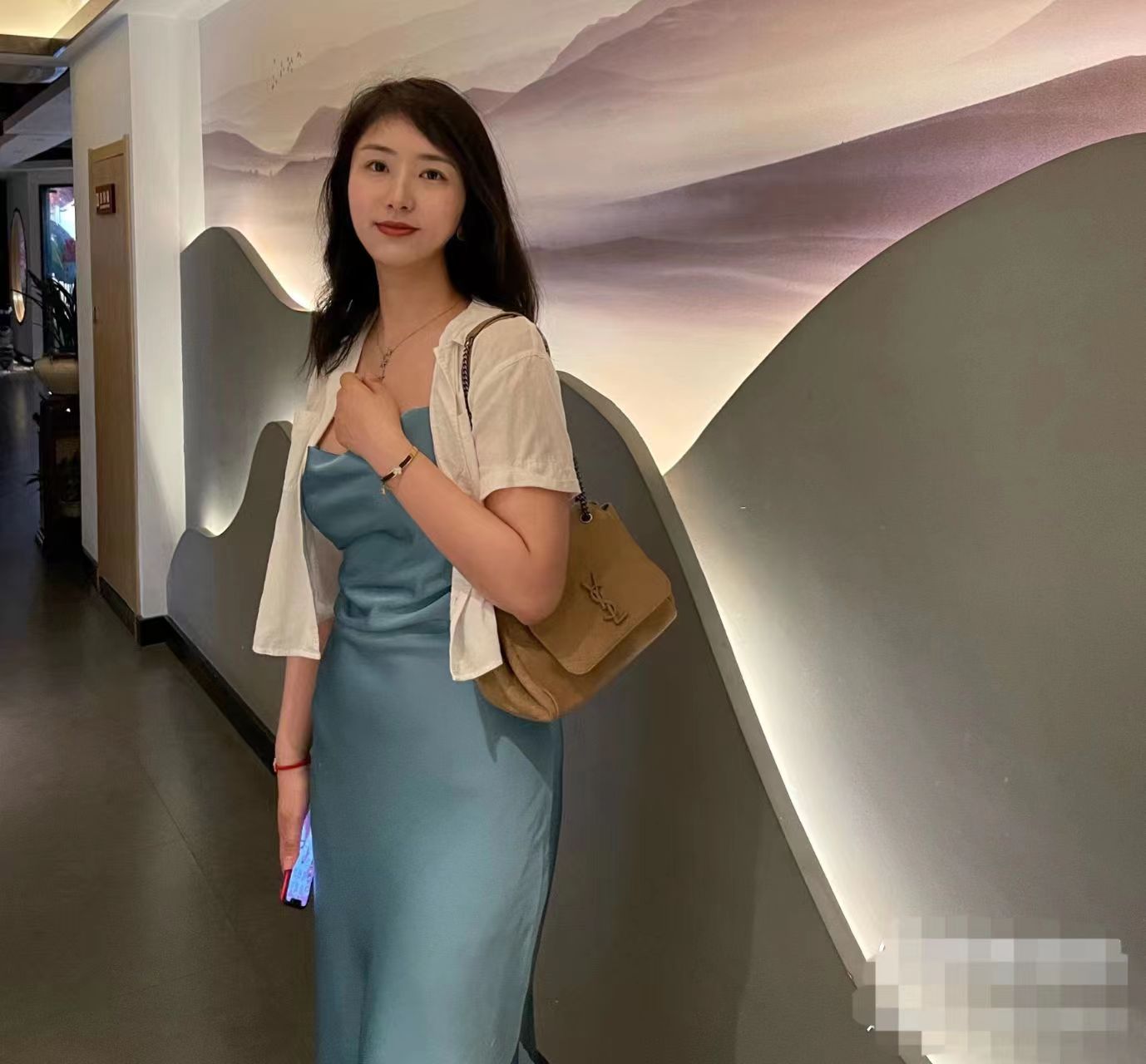 我，药店营业员，月入过万，发现里面有很多猫腻，给大家揭秘一下