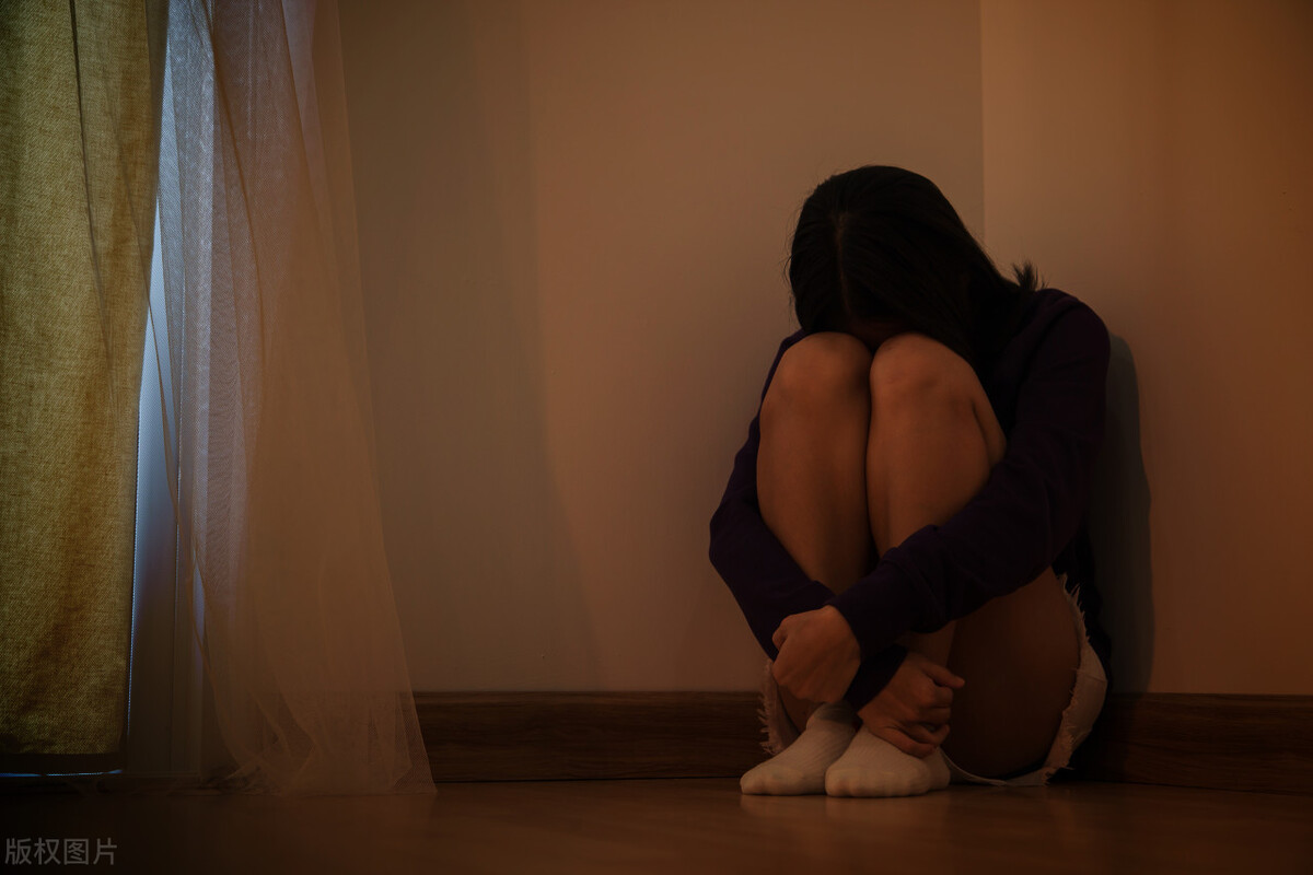 发自肺腑的伤感句子很悲伤想哭,让人感到悲伤的伤感句子瞬间秒哭