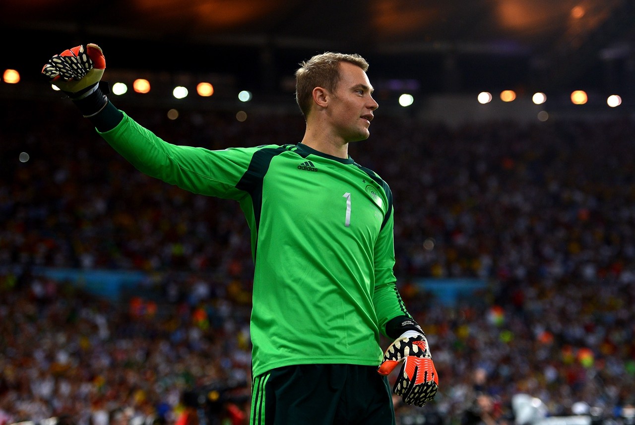 卡西布冯诺伊尔门将,布冯五大经典扑救法