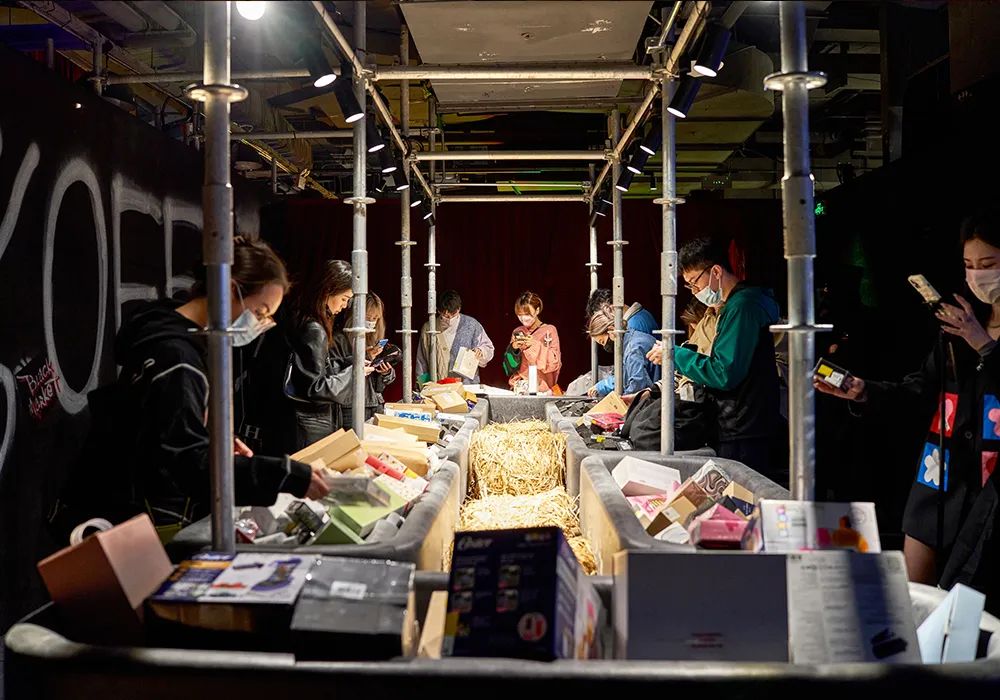 独家｜話梅要造一个“线下李佳琦”？