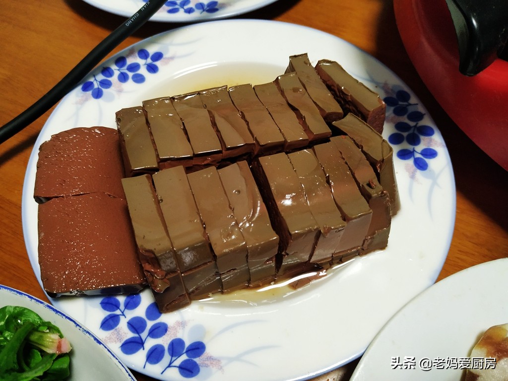 在家用涮烤一体锅,吃喝玩乐涮烤锅一体锅