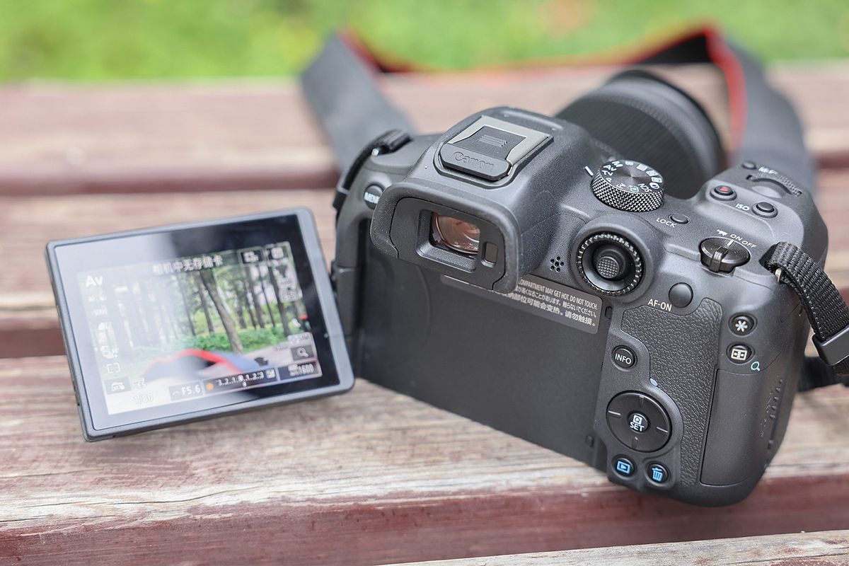 视频拍摄该选啥相机？万元以内，佳能EOSR7、R10目前没对手