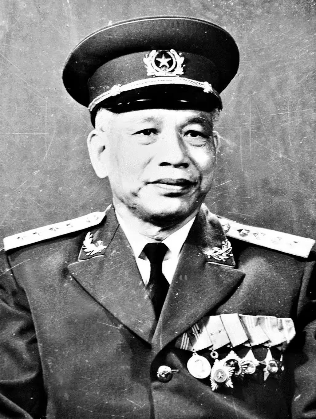 越南在南海小动作频繁,越南在南沙群岛建设现状