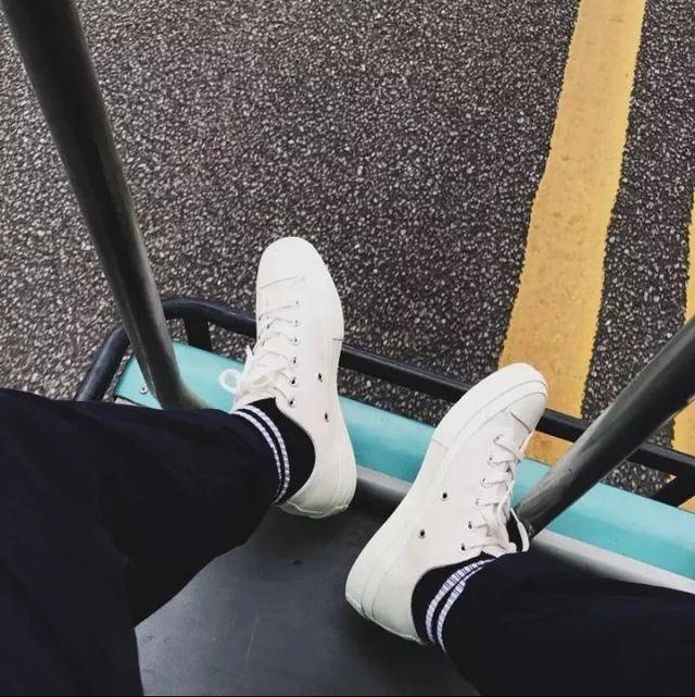 买CN品牌和匡威只会买经典款，真的很傻！这几款不会还没看过吧？