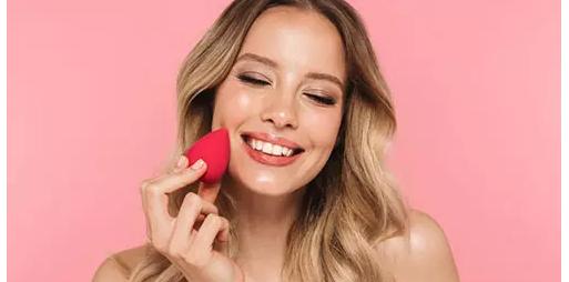 用刷子涂粉底液的正确方法,用手涂抹粉底液教程