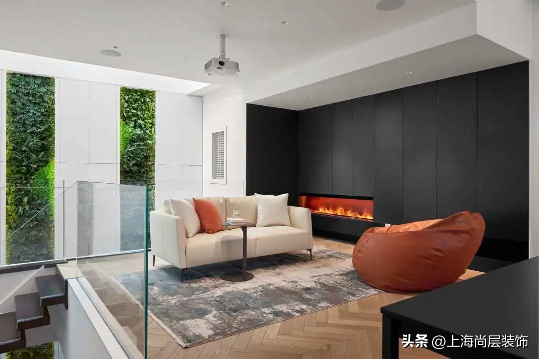 价值五千万的碧云尊邸别墅,上海碧云尊邸顶楼复式装修标准