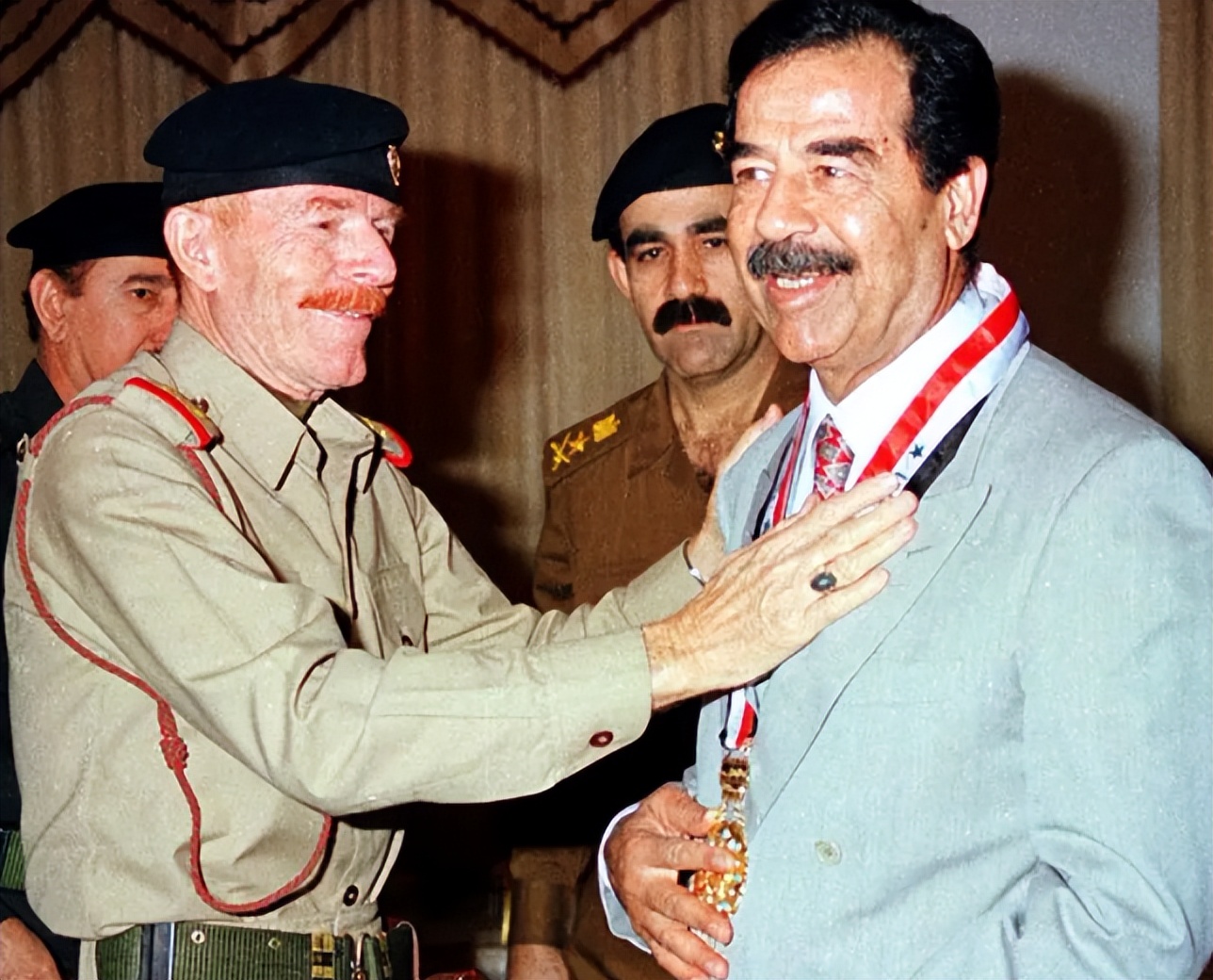 被美军处死的萨达姆是真的吗,解密刺杀萨达姆