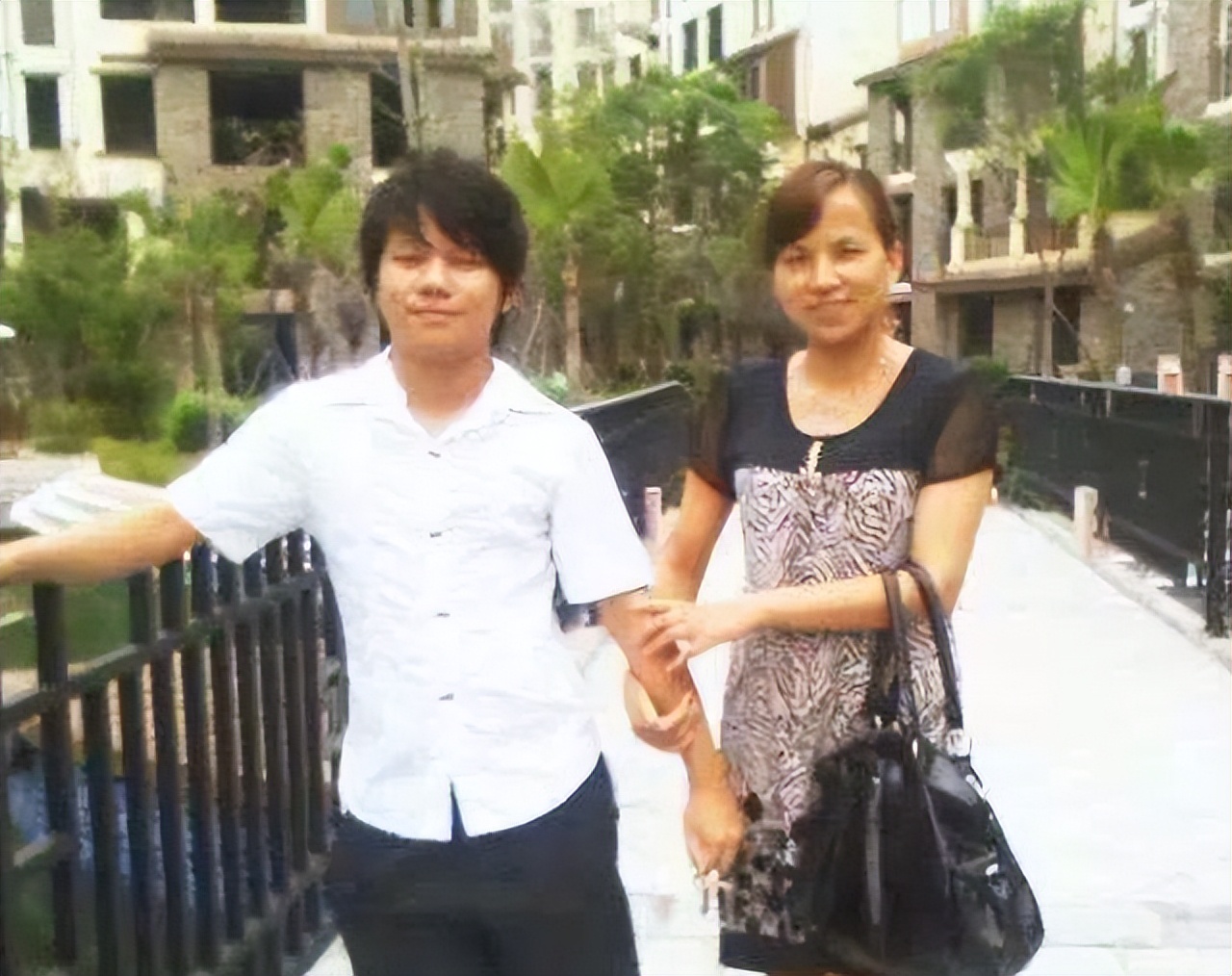 18岁男子买玩具枪被判无期徒刑,18岁男孩购玩具枪被判无期后续