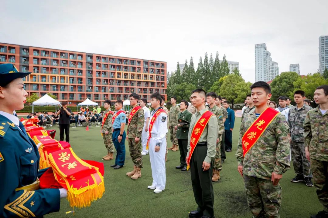 徐汇的“戎耀们”，归来仍是“最可爱的人”