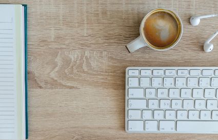 跨境电商跟国内电商哪个更有前景,电商还有发展前景吗