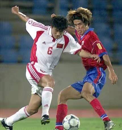 李明把张效瑞铲伤被米卢放弃,02年世界杯米卢为什么弃用李明