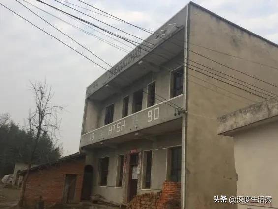 一把蒲扇一个竹床,一把蒲扇一个竹床便是一整个夏天