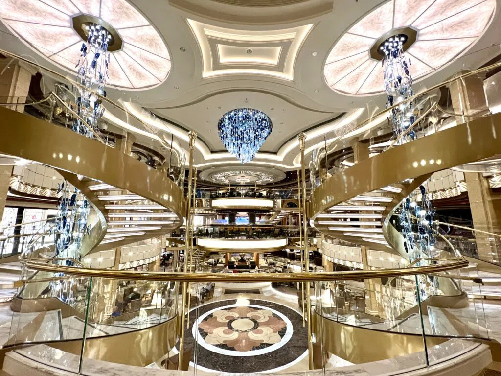 惊艳游轮,全球十大顶级豪华邮轮介绍